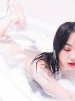 144827q4aasxj87uga2rux.jpg