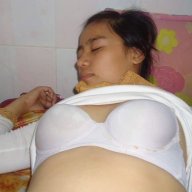 Thích Vợ Bị Chơi Tập Thể